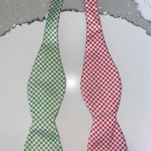 Vineyard Vines Men’s Bow Tie